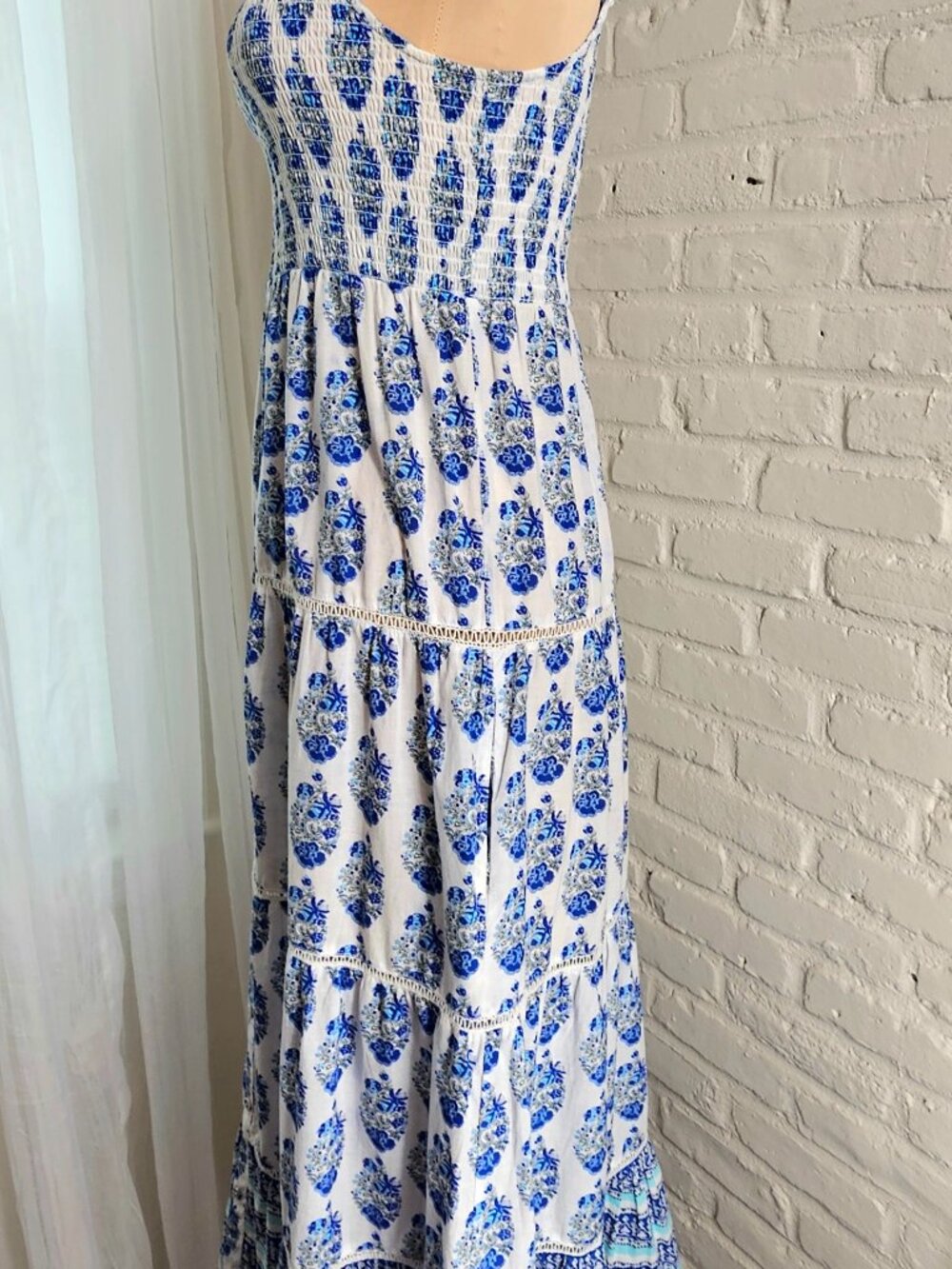 Playa Lucia Smocked Maxi Dress Blue White Tile Print Tiered Summer Dress Size M - Picture 7 of 9